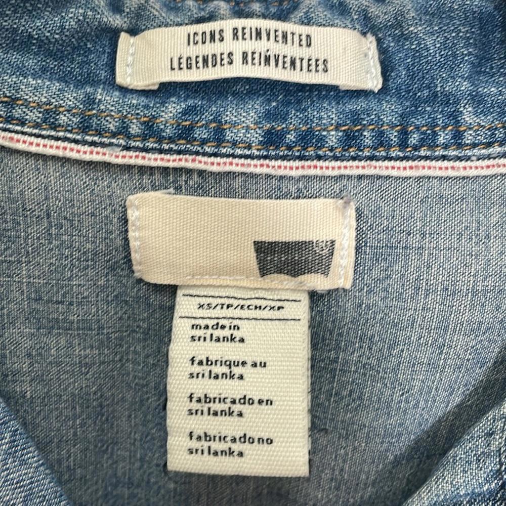 Levi's - Chambray Pearl Button Down Long Sleeve S… - image 4